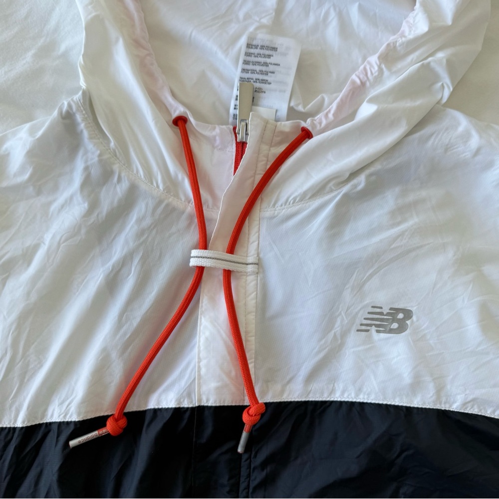 New Balance NBA Windbreaker Jacket Men M Black White Red Hooded Lightweight - Picture 9 of 12